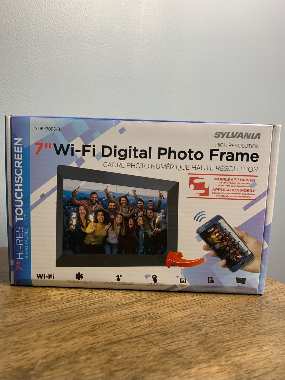 Sylvania 7” Wi-Fi Digital Photo Frame Hi-Res Touchscreen Black Frame